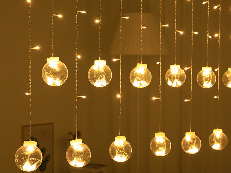 Curtain lights with wishing ball