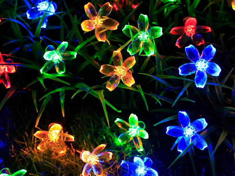 Solar garden string lights with flowers (multi-color)